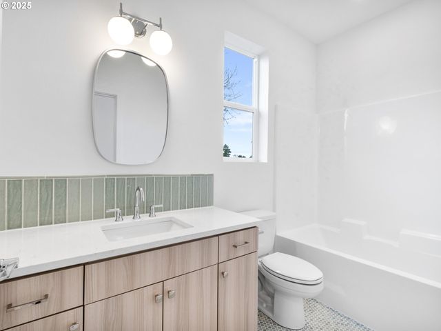 6449 Se 88th Ave, Portland, OR 97266