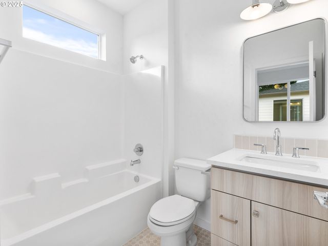 6449 Se 88th Ave, Portland, OR 97266