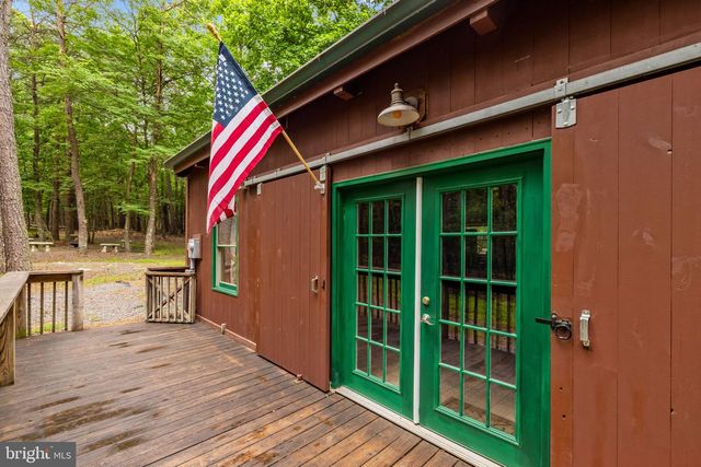 295 CREEKVIEW LN, Berkeley Springs, WV 25411