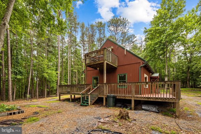 295 CREEKVIEW LN, Berkeley Springs, WV 25411