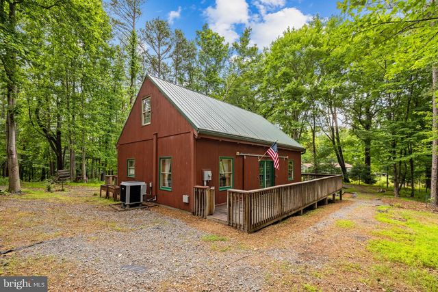 295 CREEKVIEW LN, Berkeley Springs, WV 25411