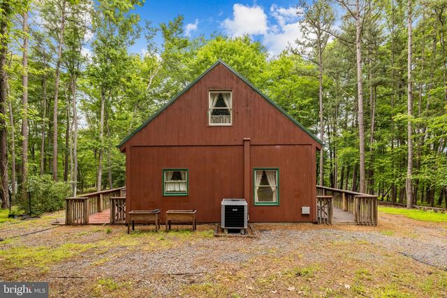 295 CREEKVIEW LN, Berkeley Springs, WV 25411