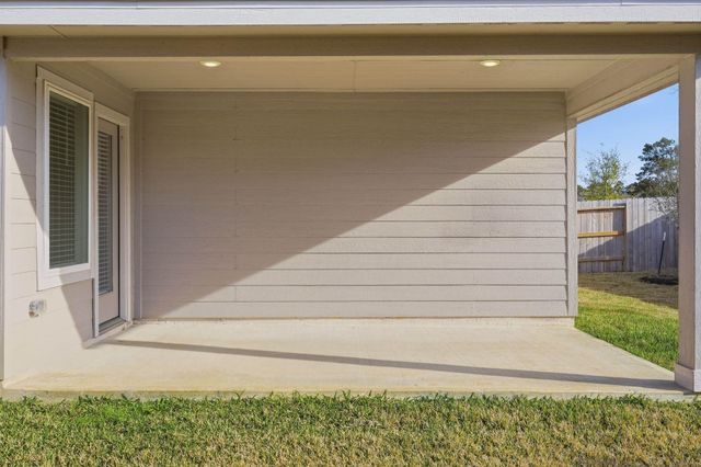 18037 Martin Pines Drive, Conroe, TX 77316