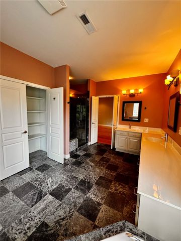723 Lakeview Drive, Rogers, AR 72756