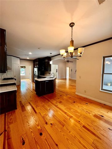 723 Lakeview Drive, Rogers, AR 72756