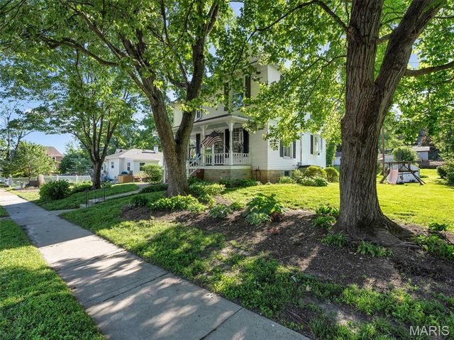411 N Columbus Street, Pacific, MO 63069