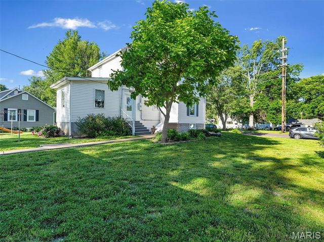 411 N Columbus Street, Pacific, MO 63069