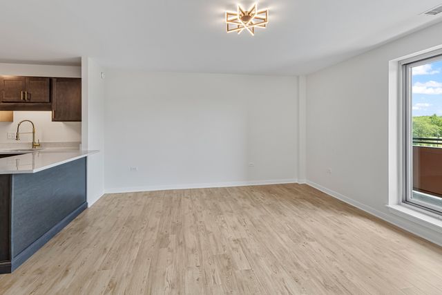 200 Park Avenue 435, Calumet City, IL 60409