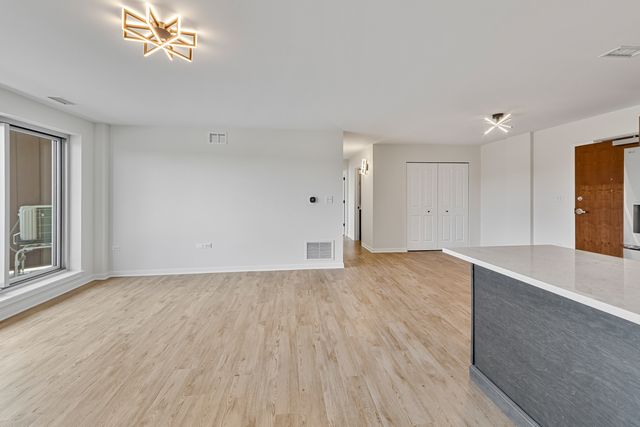 200 Park Avenue 435, Calumet City, IL 60409