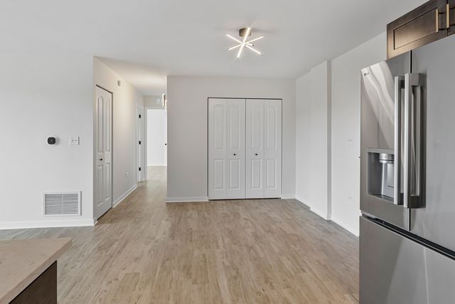 200 Park Avenue 435, Calumet City, IL 60409