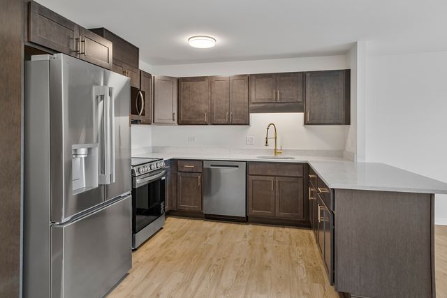 200 Park Avenue 435, Calumet City, IL 60409