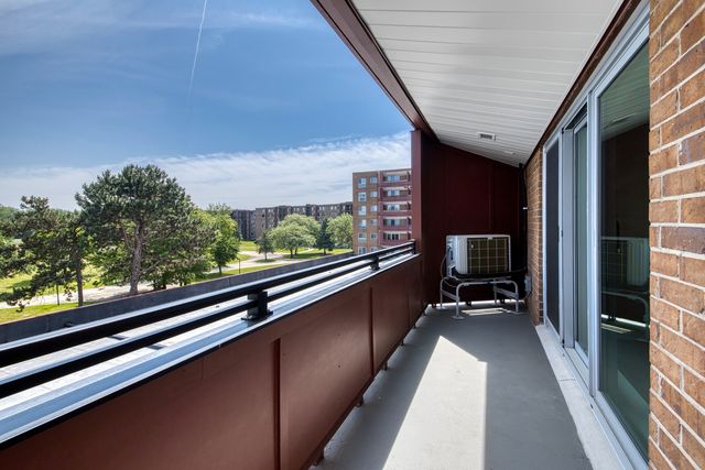 200 Park Avenue 435, Calumet City, IL 60409