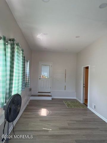 10 Maurice Avenue, Holmdel, NJ 07733