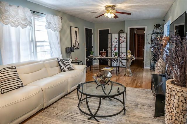 724 Earl North Road, Newnan, GA 30263