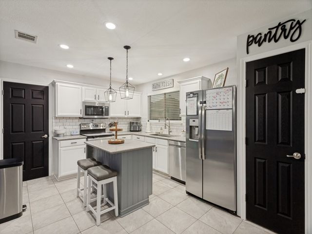 153 Jefferson Drive, Venus, TX 76084