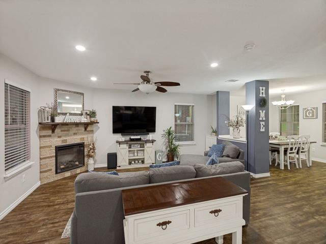 153 Jefferson Drive, Venus, TX 76084