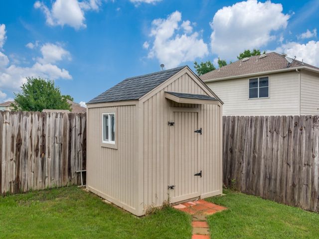 153 Jefferson Drive, Venus, TX 76084