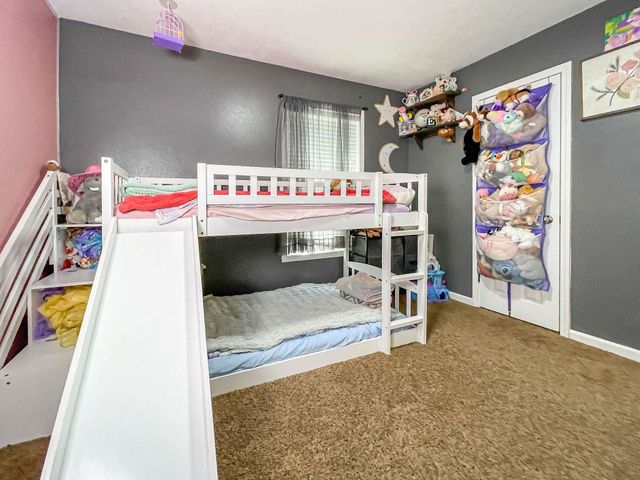 1204 5th Ave NW, Minot, ND 58703