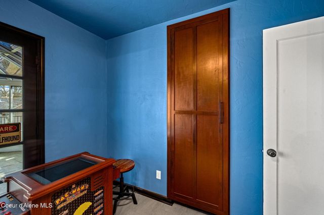 726 N B ST, Coeur D'alene, ID 83814