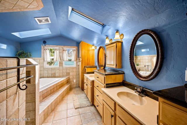 726 N B ST, Coeur D'alene, ID 83814