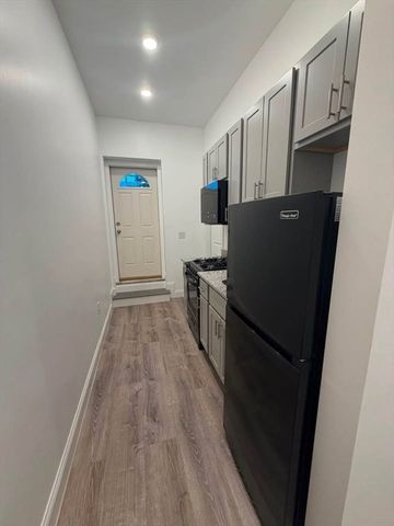 125 Arlington Street 3, Chelsea, MA 02150