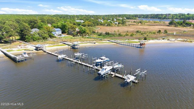 9017 Saint Stephens Place, Wilmington, NC 28412