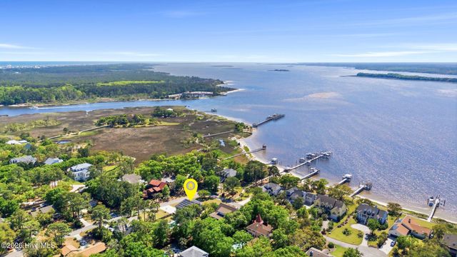 9017 Saint Stephens Place, Wilmington, NC 28412