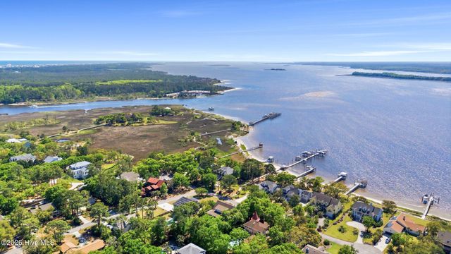 9017 Saint Stephens Place, Wilmington, NC 28412