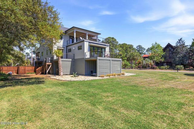 9017 Saint Stephens Place, Wilmington, NC 28412