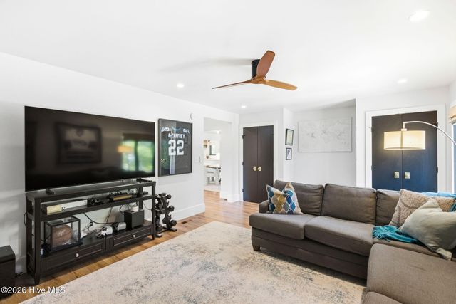 9017 Saint Stephens Place, Wilmington, NC 28412
