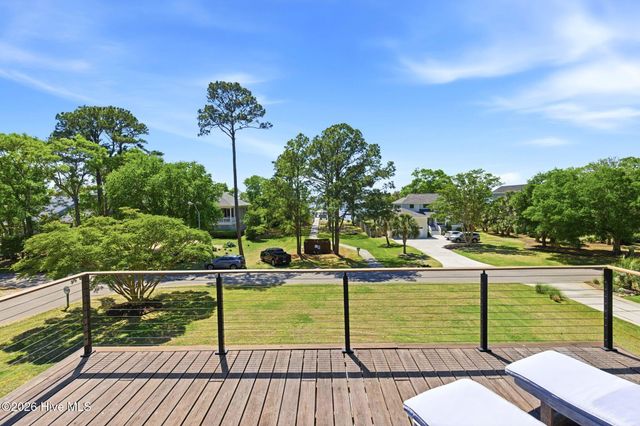 9017 Saint Stephens Place, Wilmington, NC 28412