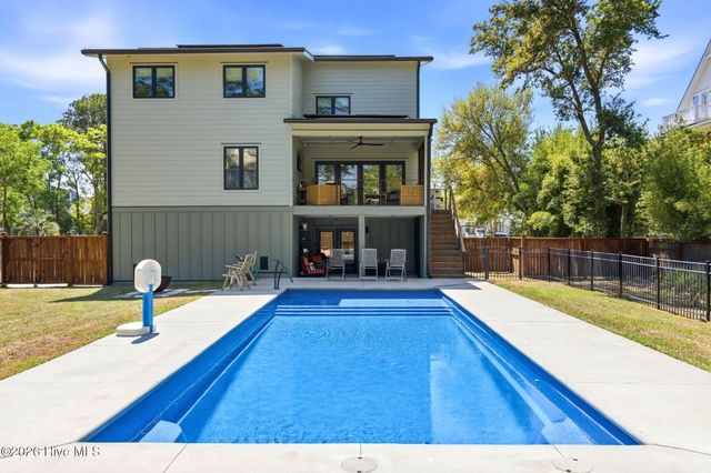 9017 Saint Stephens Place, Wilmington, NC 28412