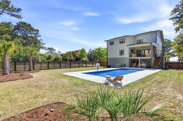 9017 Saint Stephens Place, Wilmington, NC 28412