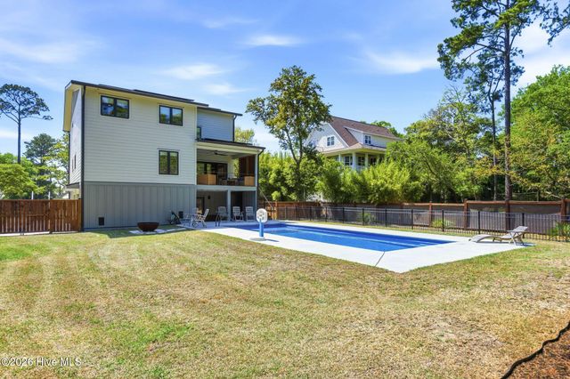 9017 Saint Stephens Place, Wilmington, NC 28412