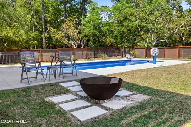 9017 Saint Stephens Place, Wilmington, NC 28412