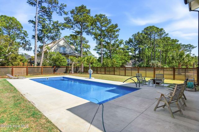 9017 Saint Stephens Place, Wilmington, NC 28412
