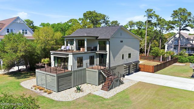 9017 Saint Stephens Place, Wilmington, NC 28412