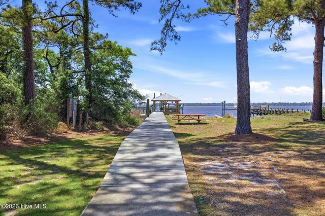 9017 Saint Stephens Place, Wilmington, NC 28412