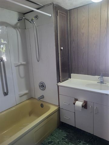 6580 SEMINOLE BOULEVARD 301A, Seminole, FL 33772