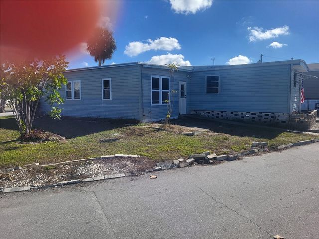 6580 SEMINOLE BOULEVARD 301A, Seminole, FL 33772