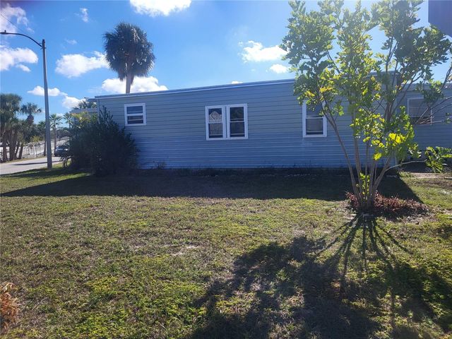 6580 SEMINOLE BOULEVARD 301A, Seminole, FL 33772