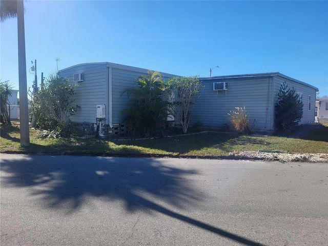 6580 SEMINOLE BOULEVARD 301A, Seminole, FL 33772