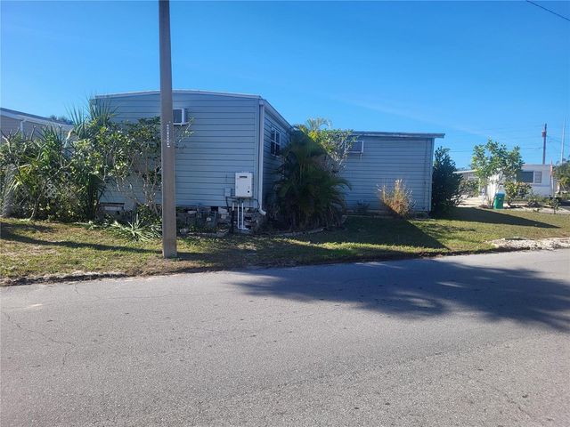 6580 SEMINOLE BOULEVARD 301A, Seminole, FL 33772