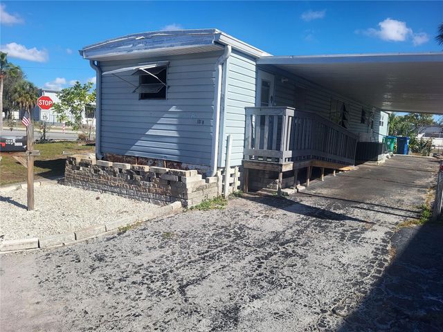 6580 SEMINOLE BOULEVARD 301A, Seminole, FL 33772