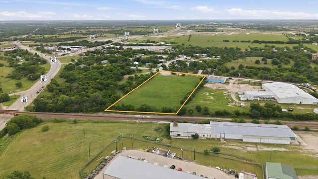 401 N Newark Street, Decatur, TX 76234