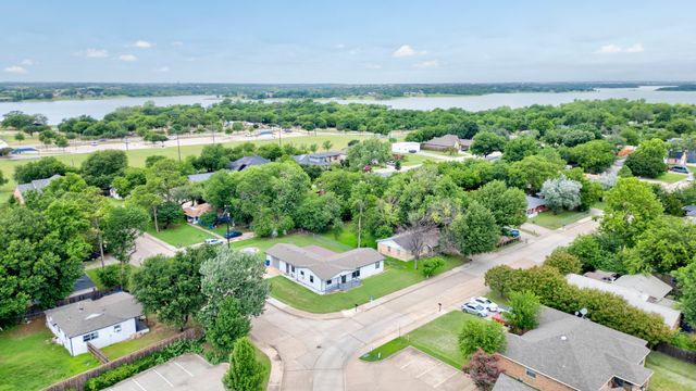 105 E Park Street, Little Elm, TX 75068