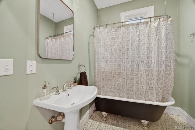 1554 N Marion Street, Denver, CO 80218