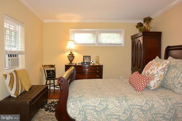14 E MONTGOMERY ST, Baltimore, MD 21230