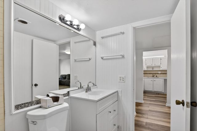 375 SW 56th Avenue 103, Margate, FL 33068