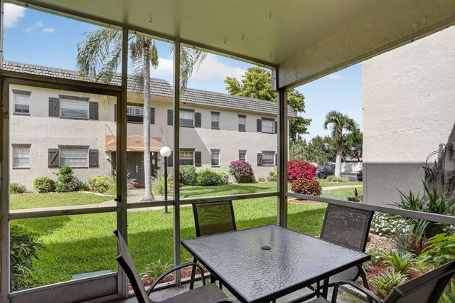 375 SW 56th Avenue 103, Margate, FL 33068